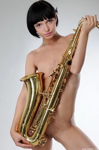 Fanny-S.-in-%27Sax-And-Sex%27-%28x104%29-00q3gwit5z.jpg