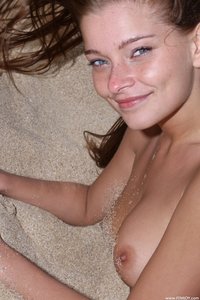 Angelina B. in 'Sex On The Beach' (x66)-20prxu33d4.jpg