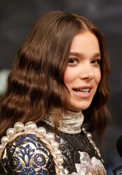 Hailee Steinfeld - Page 14 5uum2ckc25gy_t